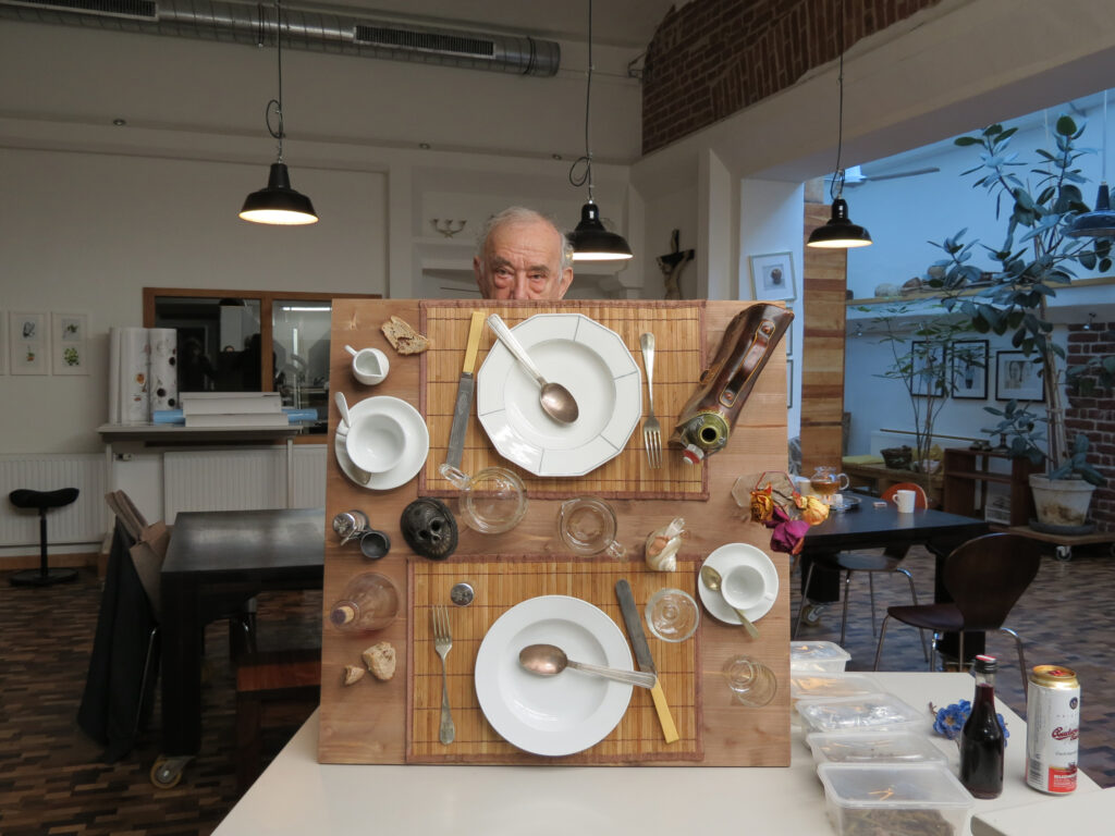 Daniel Spoerri: addio al visionario del ready-made