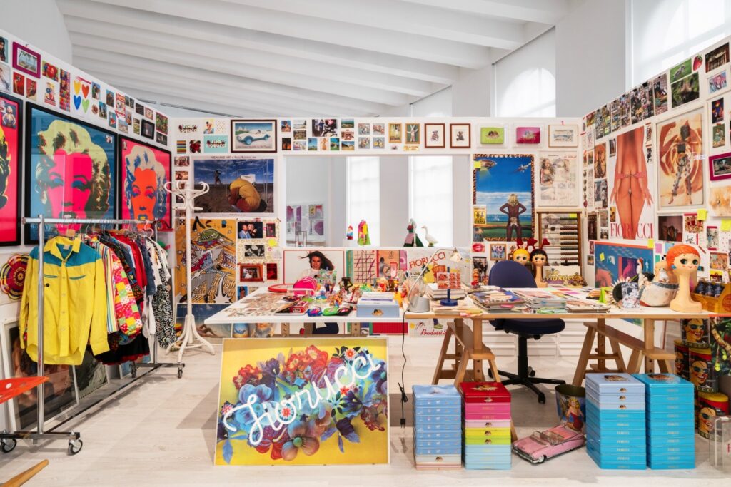 La rivoluzione creativa di Elio Fiorucci a Triennale Milano