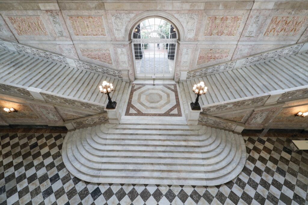 “Working Class” a Palazzo Reale di Napoli: una mostra racconta il restauro alla Cappella Reale