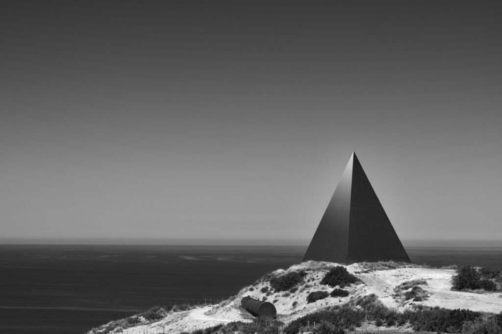 Metafisica Concreta: gli scatti di Giovanni Maria Sacco oltre l’apparenza
