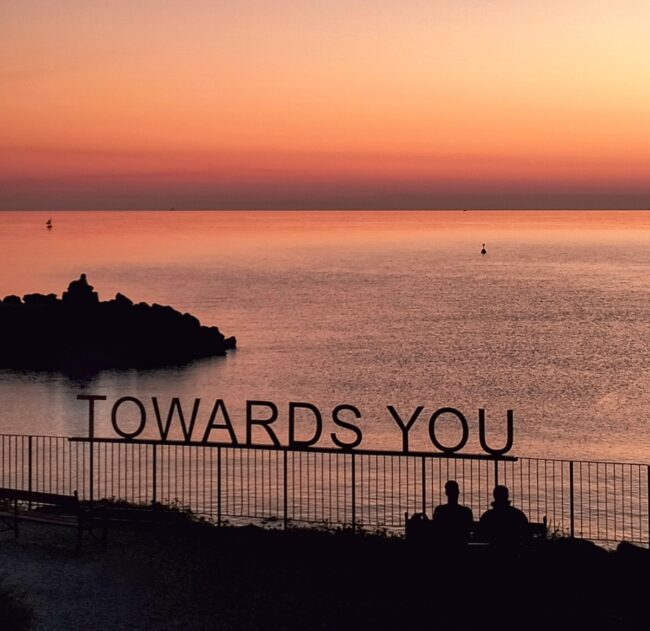 Bianco-Valente, Towards You. Courtesy gli artisti Bianco-Valente Towards you 2016 ferro verniciato 61 x 648 x 15 cm Courtesy degli artisti Bianco-Valente