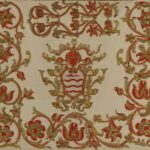 Sezione Ricami Ricamo liturgico riportato Sicilia, sec. XVIII, inizio Confezione: sec. XXI Gros de Tours laminato ricamato; seta, argento lamellare. Ricamo riportato su gros de Tours di seta: corallo, oro filato, oro lamellare. Museo del Tessuto n. inv. 23.13.1662 Foto: Leonardo Salvini