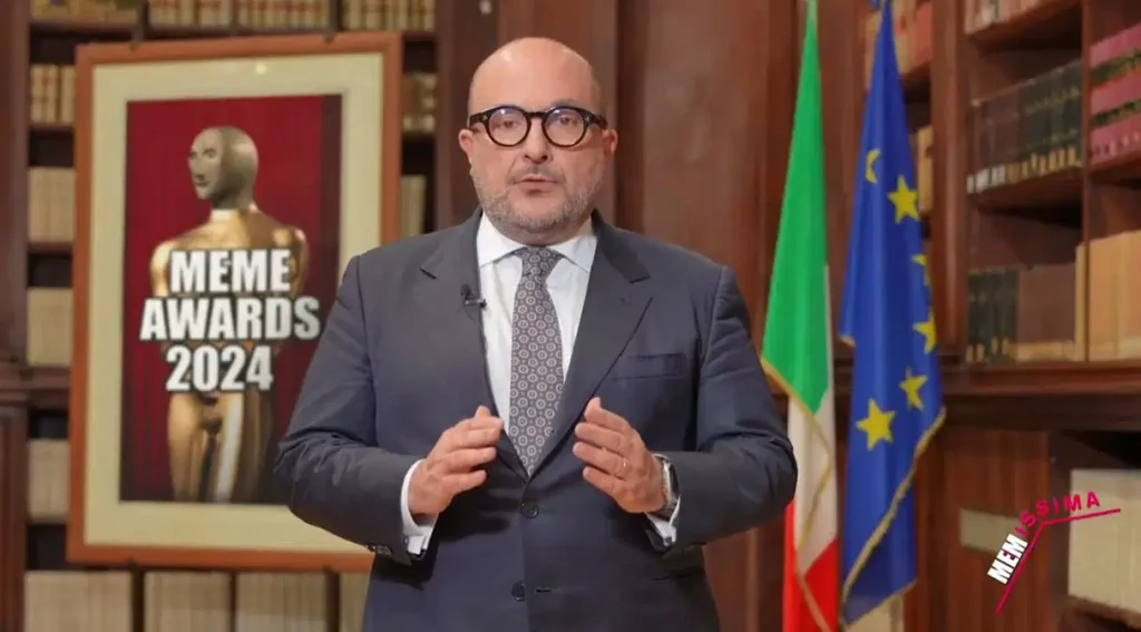 Memissima 2024: Gennaro Sangiuliano trionfa come “personaggio più memato dell’anno”. Il video