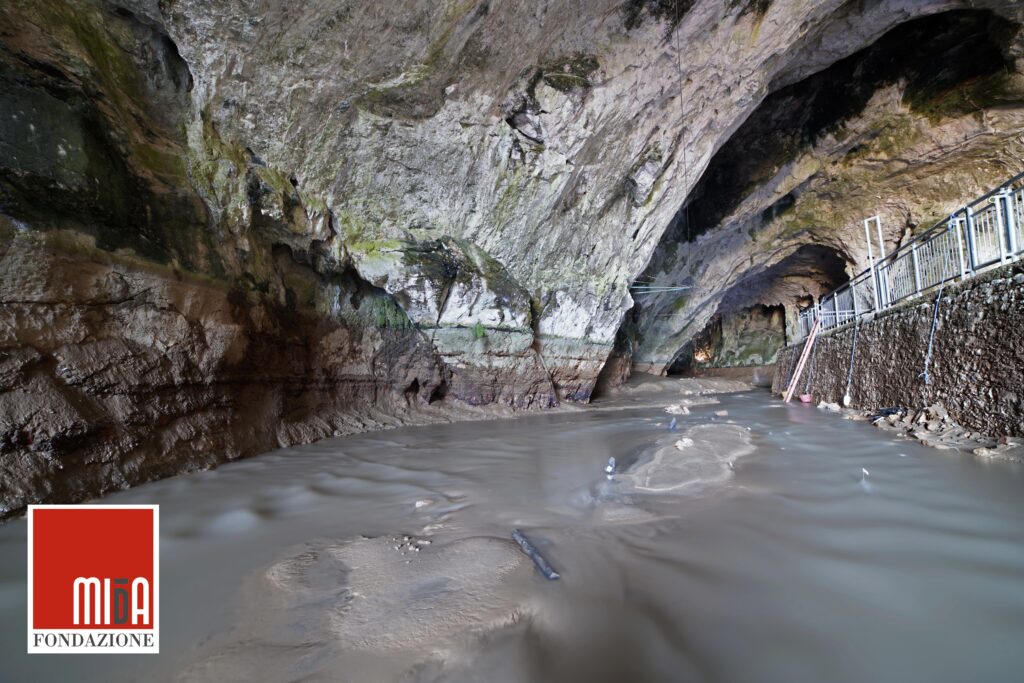 Nuovi scavi alle Grotte di Pertosa-Auletta: 8.000 anni di storia da esplorare