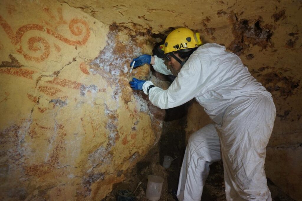 Necropoli etrusca di Tarquinia: scoperta una straordinaria tomba dipinta