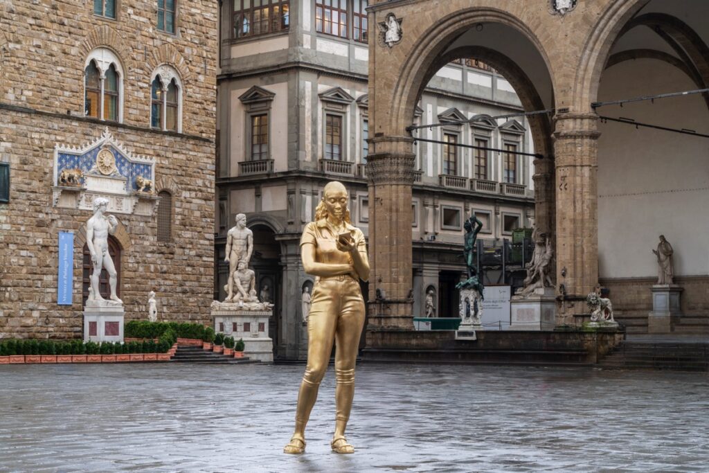 Thomas J Price a Firenze: la scultura contemporanea nel cuore della città rinascimentale