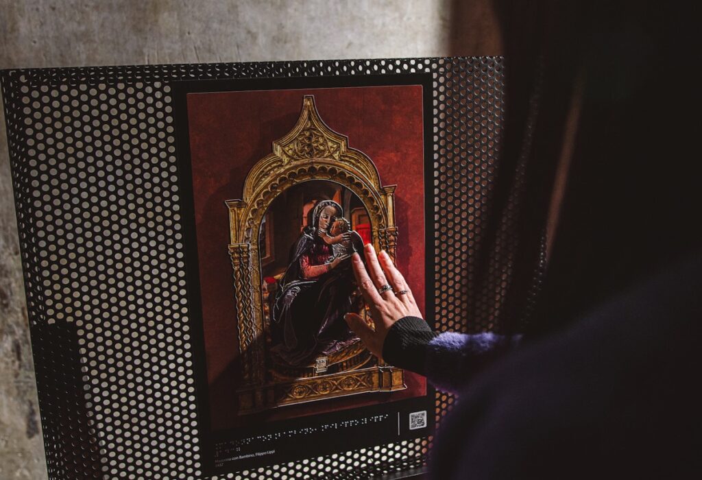 L’arte che si può toccare: la Madonna di Tarquinia di Filippo Lippi diventa accessibile anche al tatto