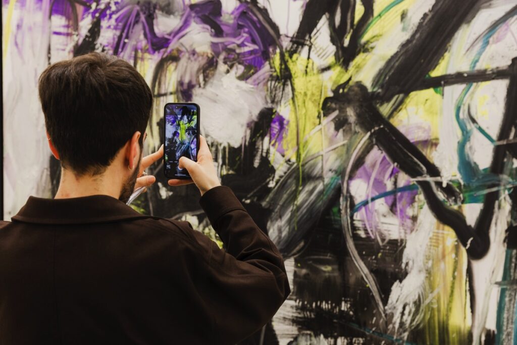 Among friends: miart 2025 punta sull’amicizia (e sull’arte)
