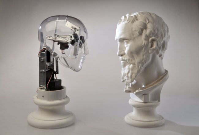 Robot VS Michelangelo (Daniele da Volterra), 2012 (plastica circuiti robotici gesso)__Ale Guzzetti