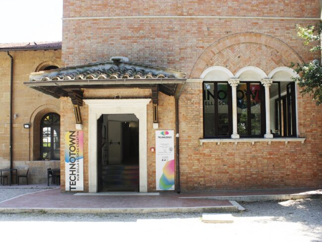 Technotown esterno