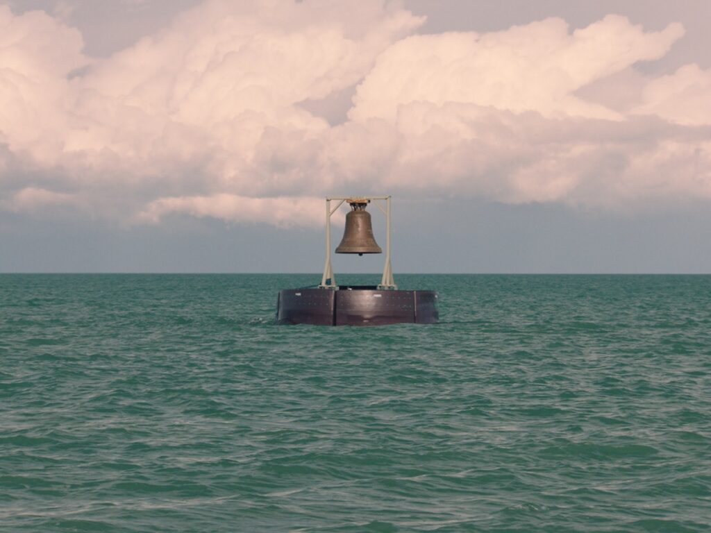 No Man is an Island di Adrian Paci: arte e migrazione in due atti