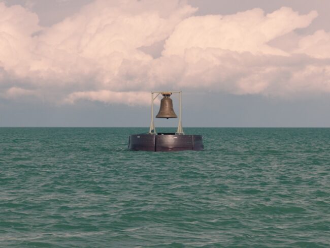 Adrian Paci_The bell tolls upon the waves_dx