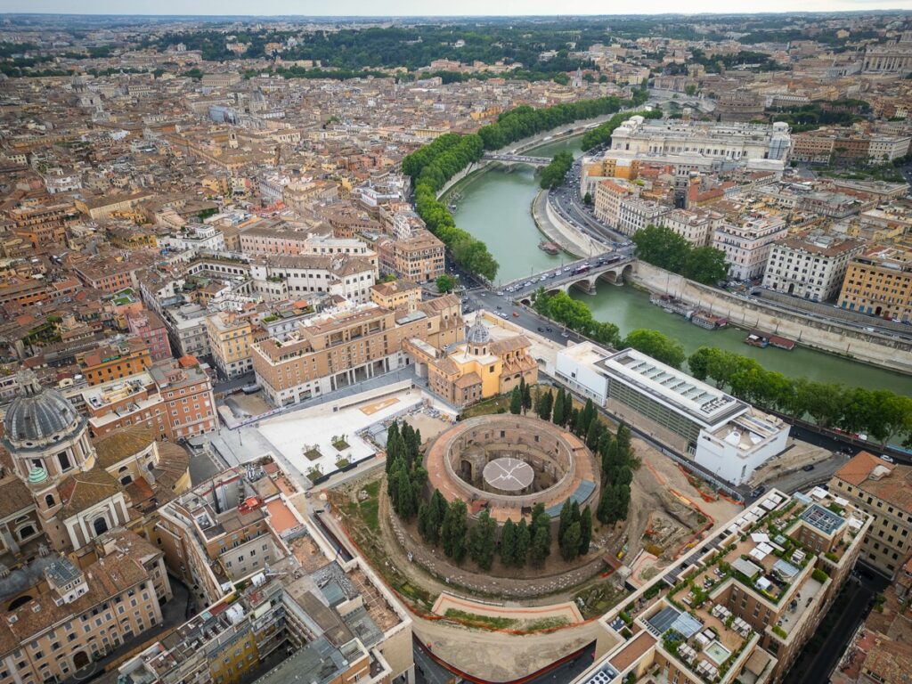 Da spazio monumentale a spazio pubblico: il nuovo volto di Piazza Augusto Imperatore
