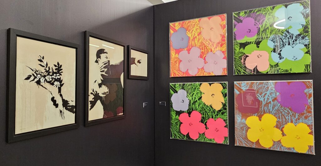 Warhol e Banksy, il confronto continua al Castello di Santa Severa
