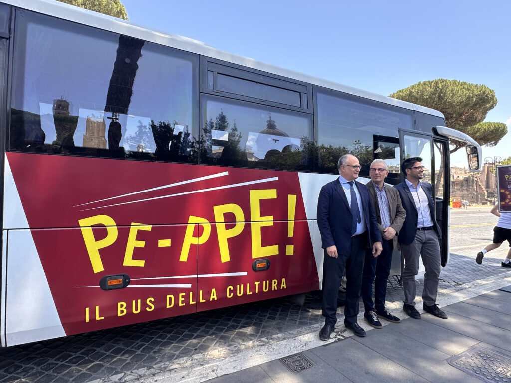 A Roma PE-PPE, il bus della cultura che ti accompagna gratis