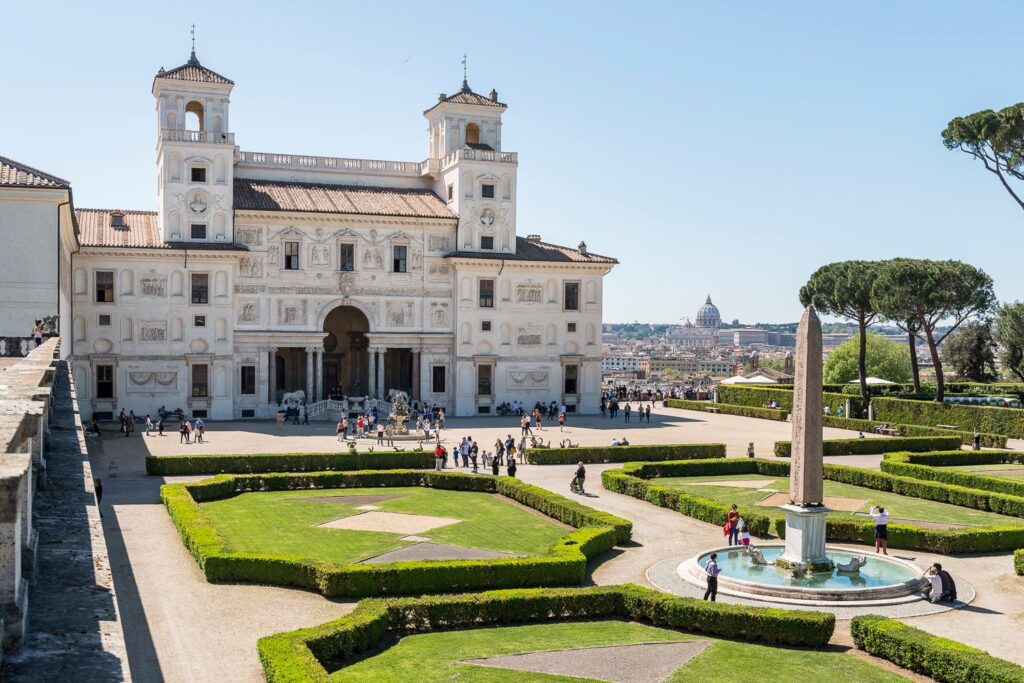 l via la 5° edizione del Festival di Villa Medici