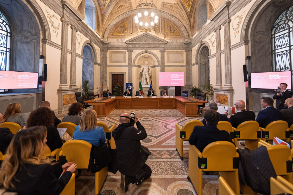 Le foto di Mimmo Jodice, i racconti della tradizione orale, la festa del vicinato e una mostra su Adriano Olivetti: Matera, capitale mediterranea della cultura 2026, si presenta