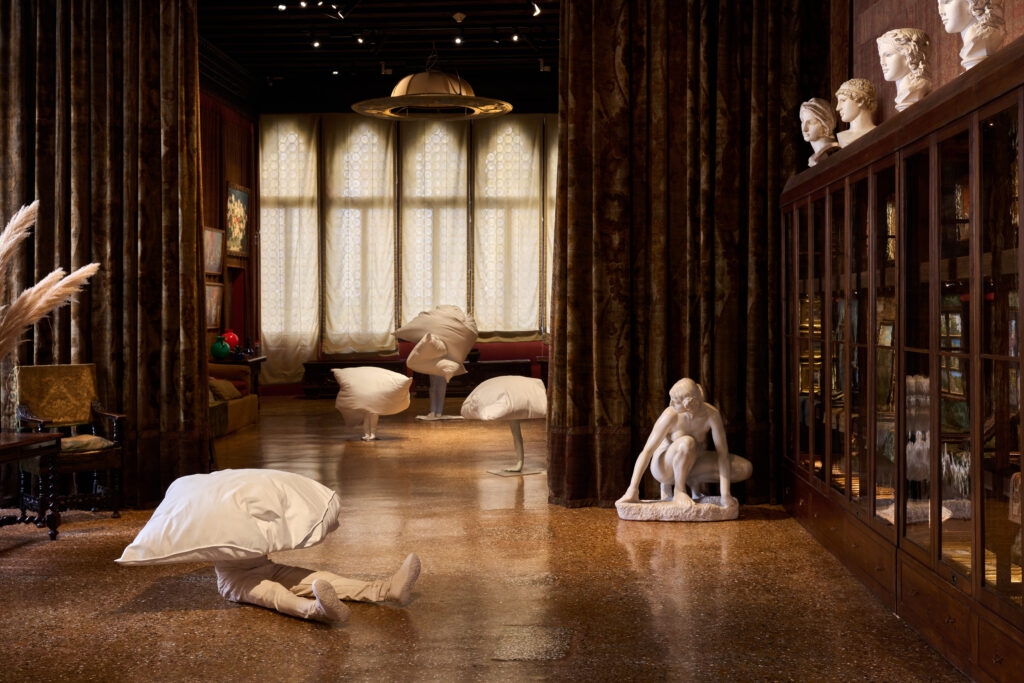 Dreamers: Erwin Wurm a Palazzo Fortuny