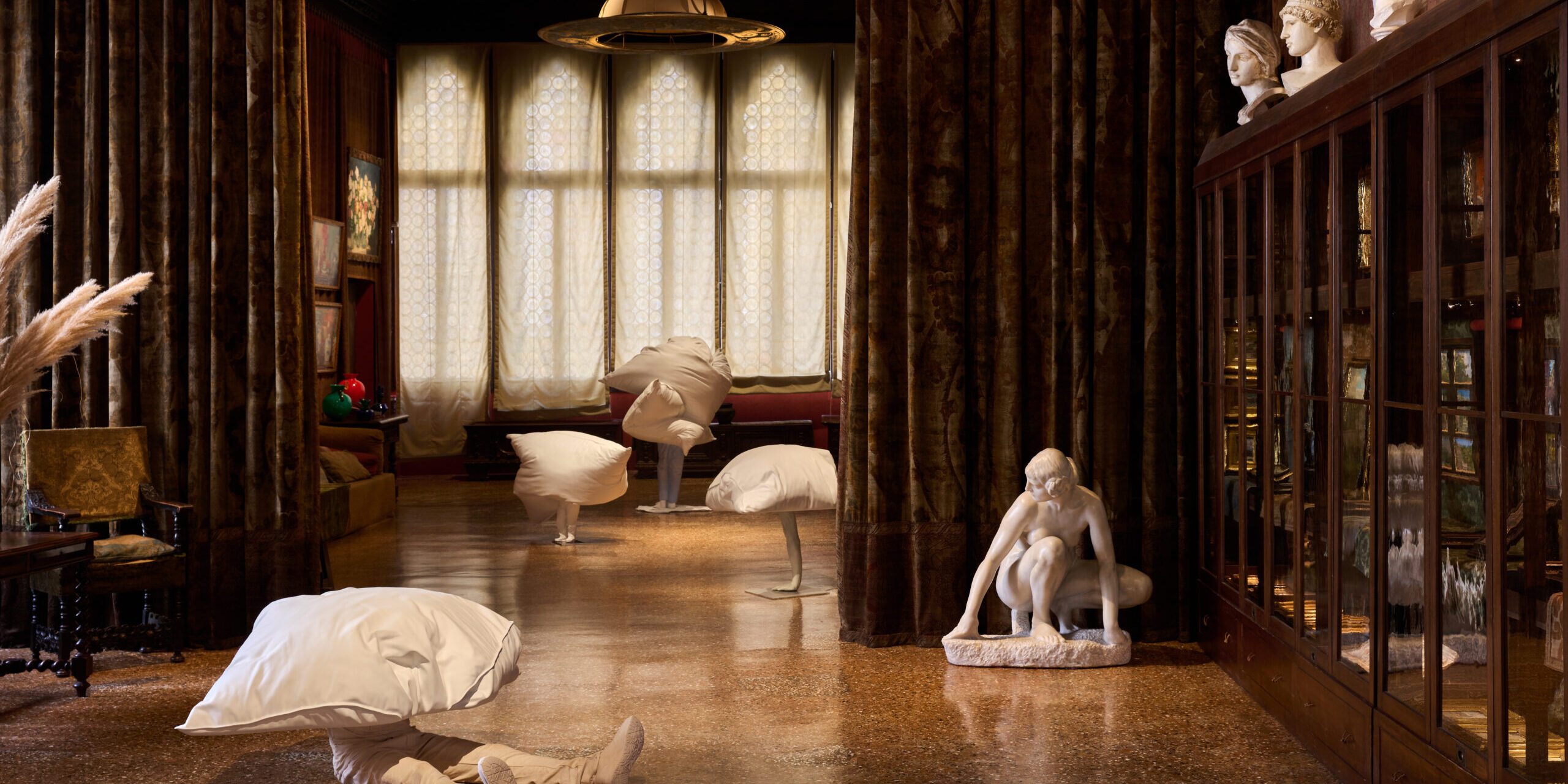 Erwin Wurm Fortuny__DSC7714_fullsize_photo_ Markus Gradwohl