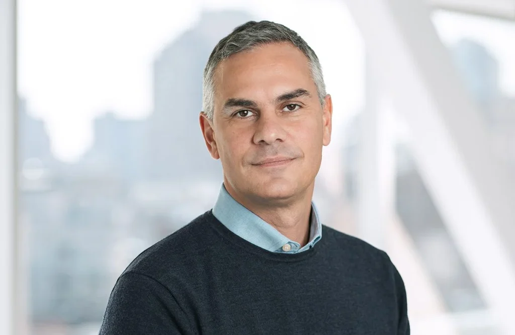 Massimiliano Gioni nominato direttore del New Museum di New York: guiderà l’istituzione da agosto