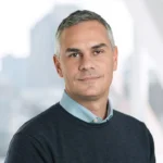 Massimiliano Gioni nominato direttore del New Museum di New York: guiderà l’istituzione da agosto