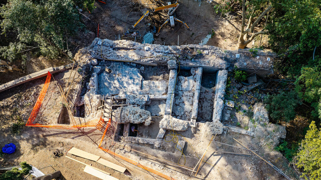 Villa Celimontana, riaffiora un edificio imperiale. Mosaici, affreschi e nuove ipotesi sulla caserma dei Vigiles riscrivono la storia del Celio